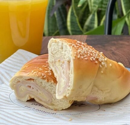 CACHITOS DE JAMON DE PAVO Y QUESO PAISA