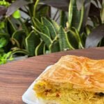 EMPANADA GALLEGA DE POLLO (PORCION)