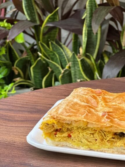 EMPANADA GALLEGA DE  ATUN  PORCION