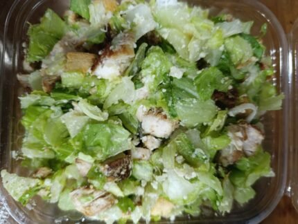 ENSALADA CESAR CON POLLO